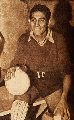 Luis_Suárez_Cáceres,_Estadio,_1948-02-28_(250) (1).jpg